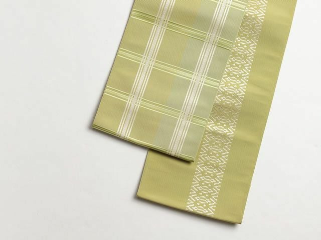 博多織リバーシブル半幅帯 大判格子 - 若草（正絹100%） | 着物や浴衣