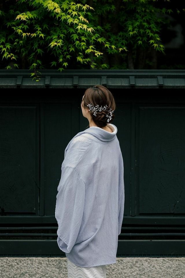 KIMONO MODERN ライトグレー カーディガン 七緒掲載品＞ふんわり軽くて暖か！スタイリッシュなAラインの着物