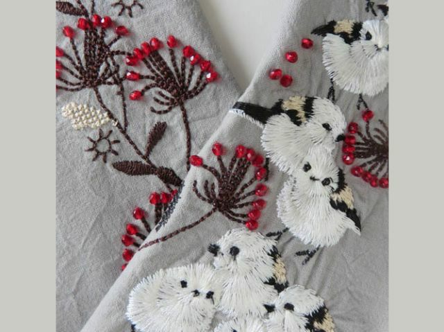 ペタコさんの刺繍半衿＞シマエナガ（富士商会） | 着物や浴衣なら和