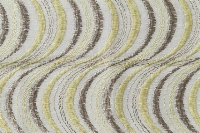 北欧刺繍お半衿＞muistoムイスト-追憶（2色） | 着物や浴衣なら和