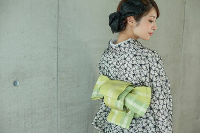 レース刺繍着物＞ハナミズキ－アイボリー | 着物や浴衣なら和モダン