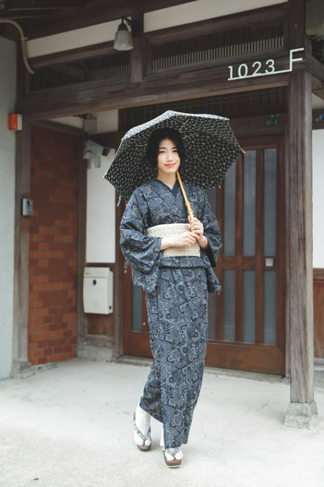 レース刺繍着物＞はんなり&ウツクシ、レース刺繍着物－葡萄－DARK gray