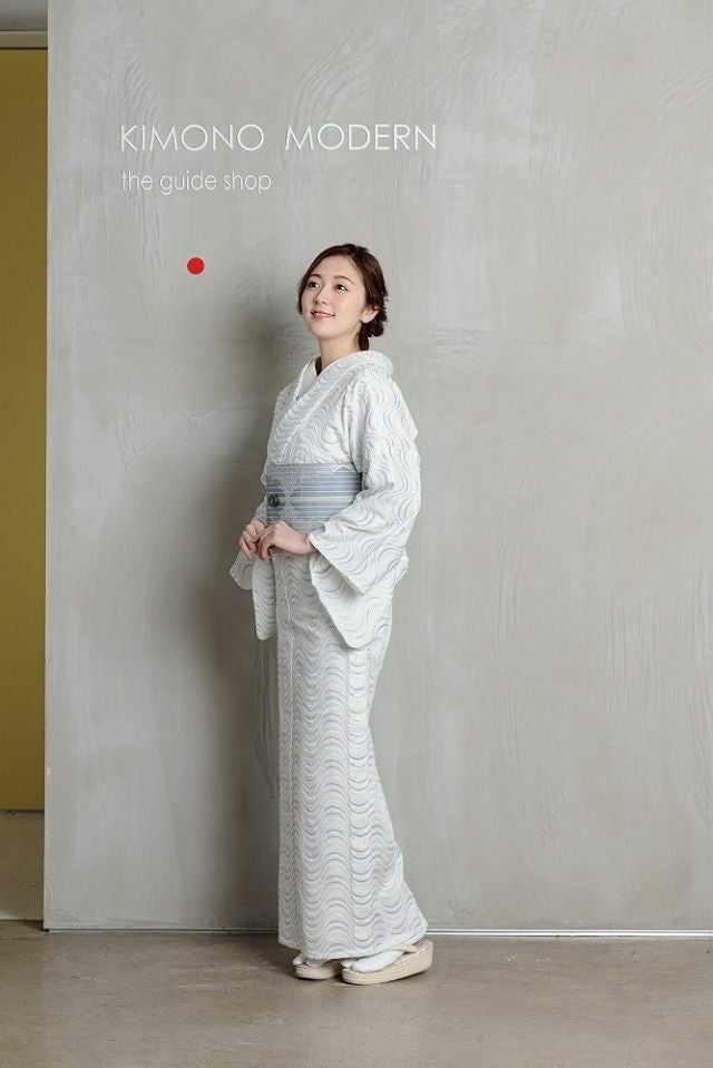 レース刺繍着物＞muistoムイスト-追憶-白雪 Mサイズ | 着物や浴衣なら