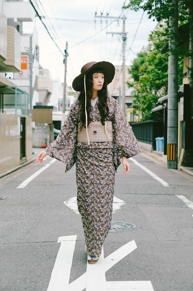 今、流行のレース着物【2149】 レース着物 【送料無料】 花柄 総レース 着物 モダン 通年