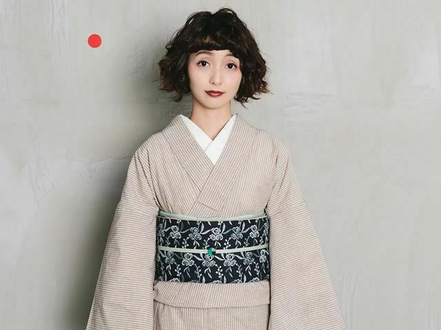 遠州綿紬＞鮮やかな色合いと手頃な価格が魅力-カフェオレストライプ
