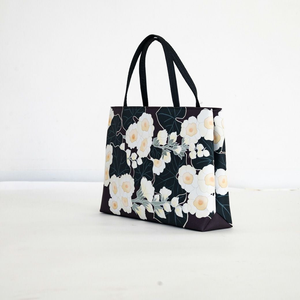 A4トートbag＞こんなの欲しかった！軽くてたっぷり入る、万能キモノBAG