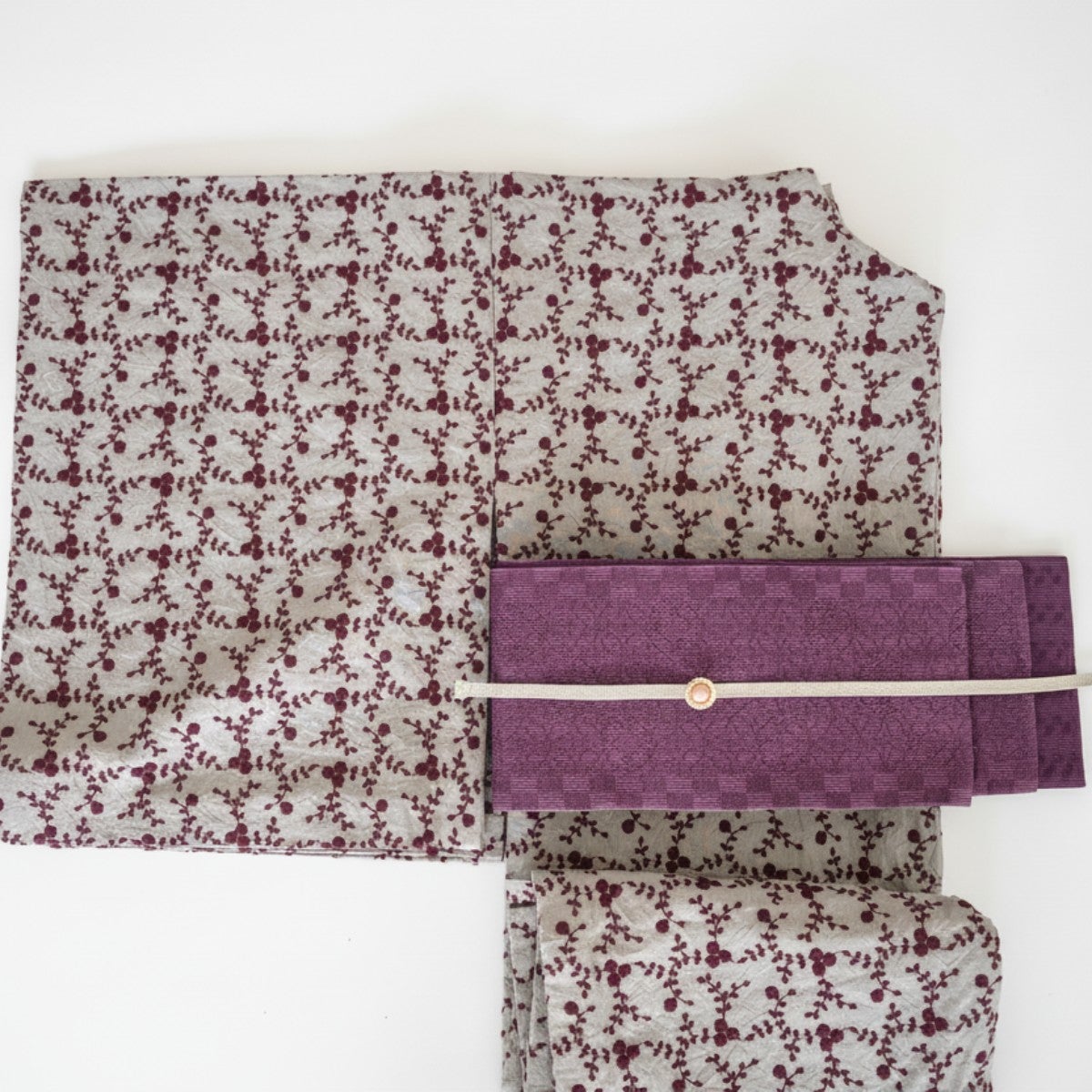 刺繍レース着物-ノートルダムの庭園で-WINE（綿100％） | 着物や浴衣