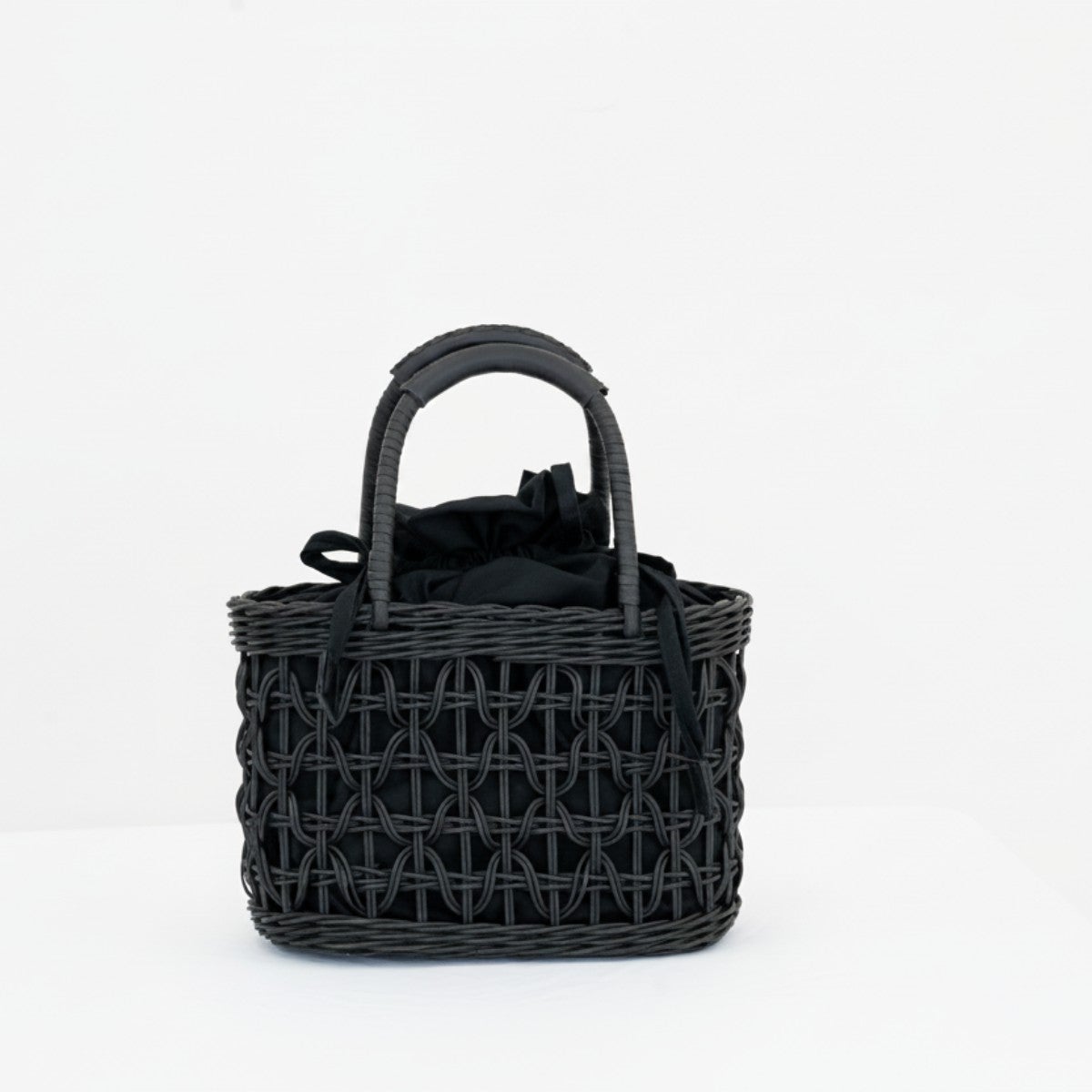 手編みラタンのかごバッグ＞ウェーブメッシュ（Natural／Black・牛革