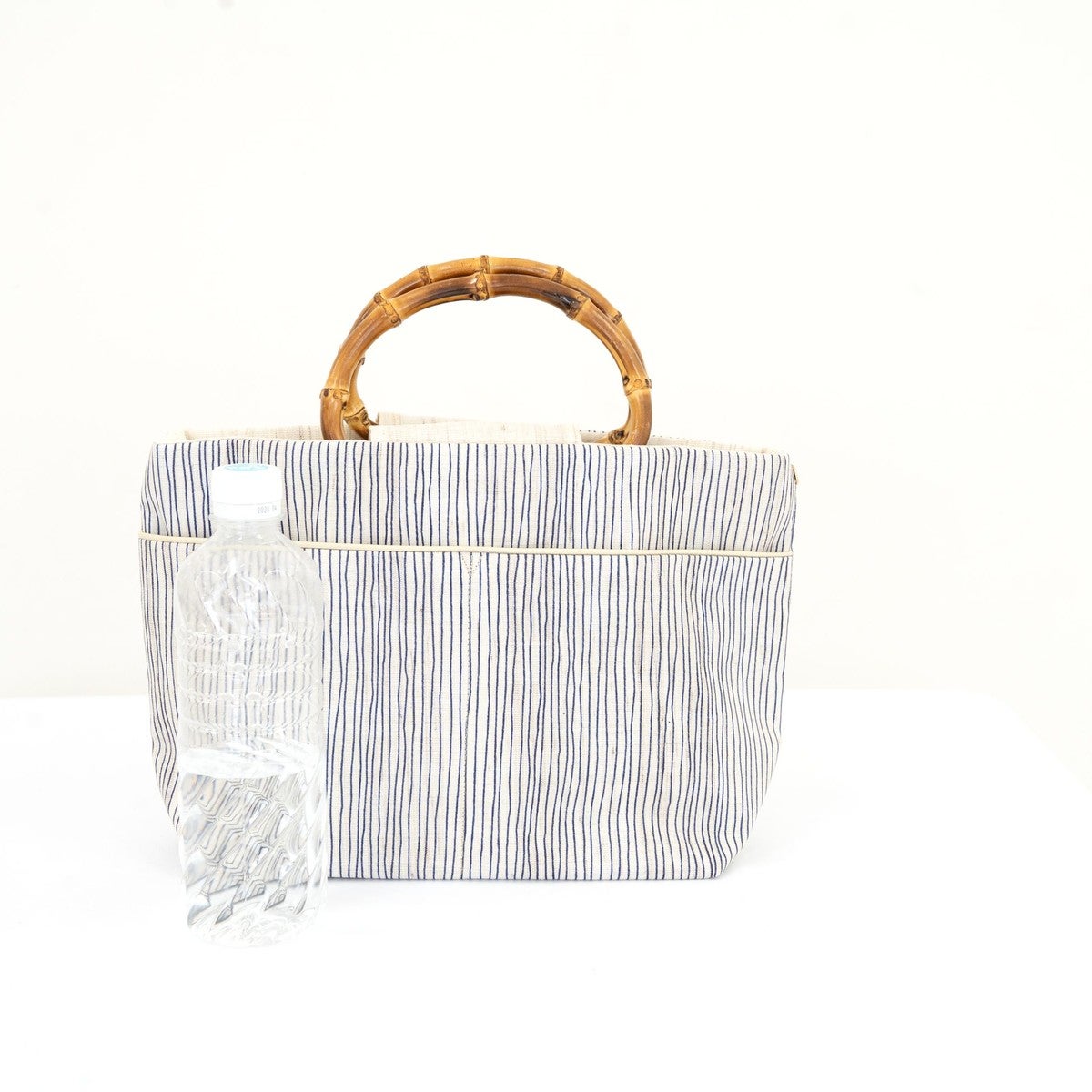 麻×竹ハンドルのトートbag＞縞の竹手バッグ（麻100%・紺ストライプ